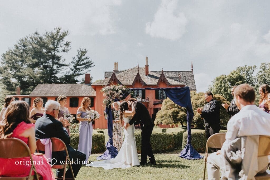 The Roseland Cottage Wedding // Erica & Stephen -