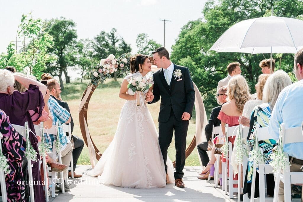 The Stone Barn Winery Wedding // Emerson & Caleb -