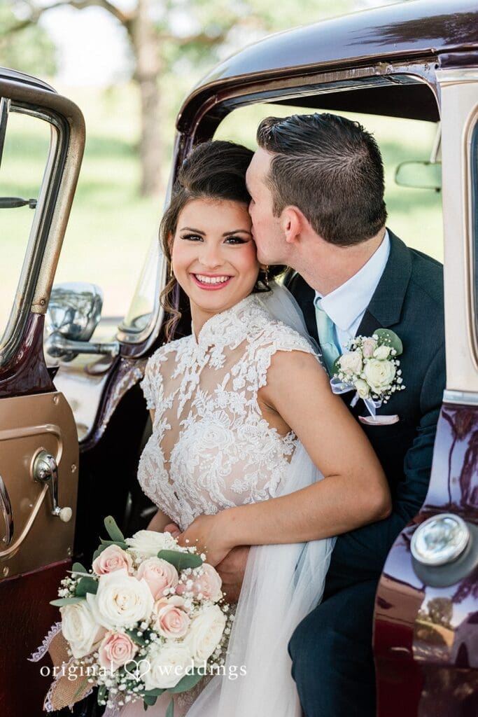 The Stone Barn Winery Wedding // Emerson & Caleb -