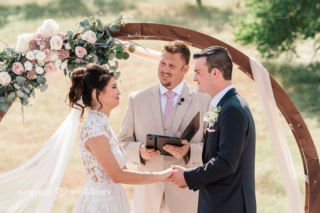 The Stone Barn Winery Wedding // Emerson & Caleb -
