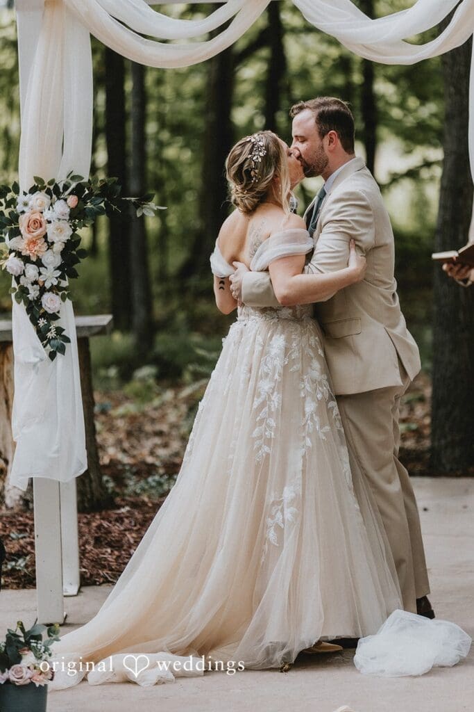 Waters Edge Vineyard Wedding // Leah & Sean -