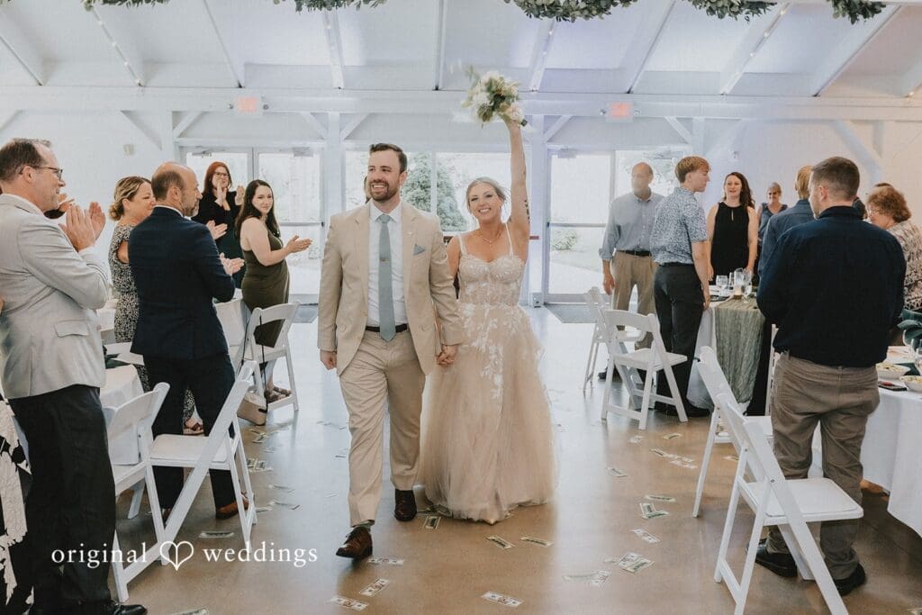 Waters Edge Vineyard Wedding // Leah & Sean -