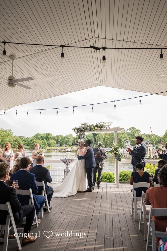 Anchor Inn Wedding // Jane & Shawn -