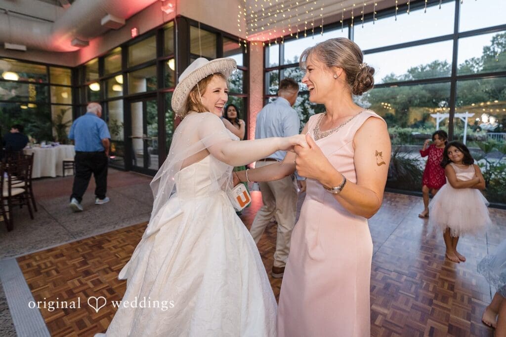 Anna + Matthew The Atrium at Meadowlark Gardens Wedding // Anna & Matthew -