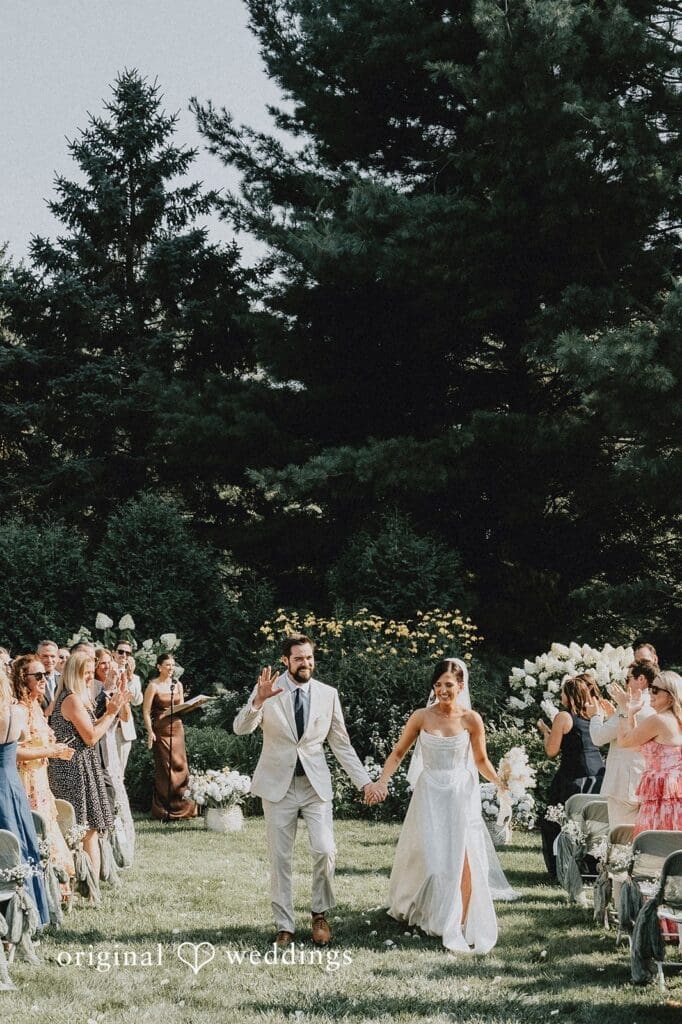 Boxed and Burlap Wedding // Chandler & Parker -