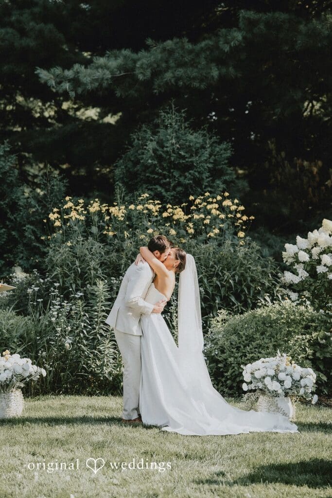 Boxed and Burlap Wedding // Chandler & Parker -