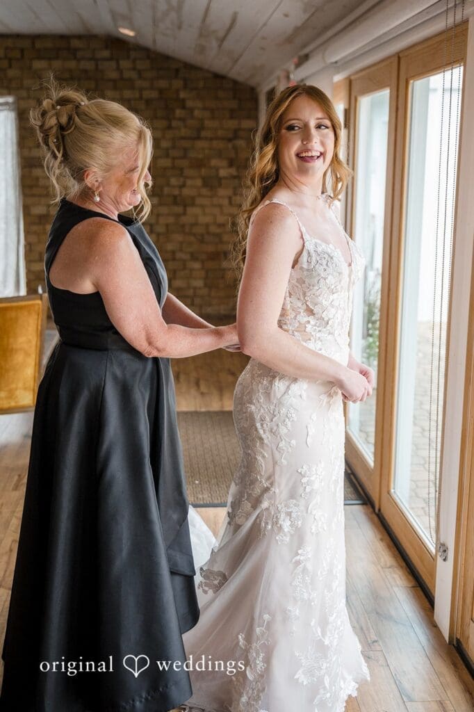 Boxed and Burlap Wedding // Megan & Matthew -