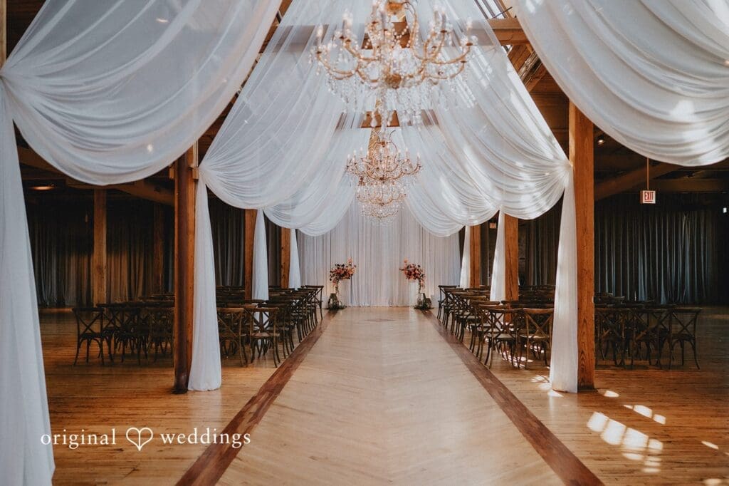 Franklin + Anna Bridgeport Art Center Wedding // Anna & Franklin -