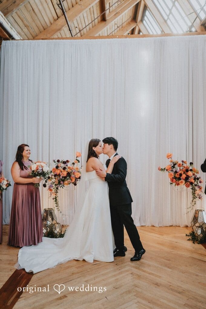 Franklin + Anna Bridgeport Art Center Wedding // Anna & Franklin -