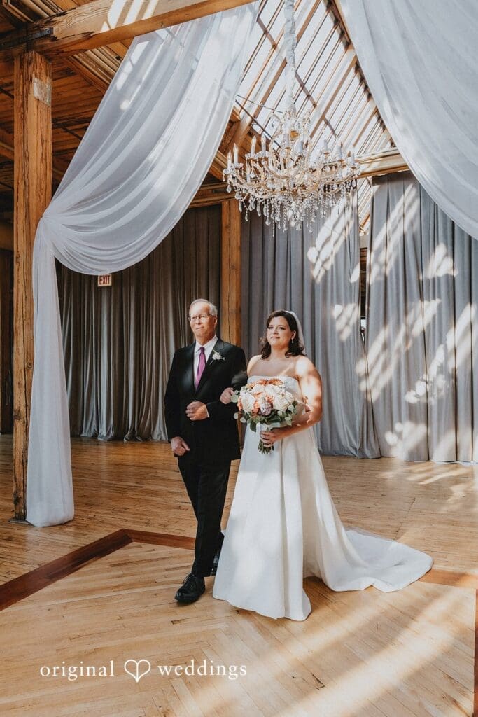 Franklin + Anna Bridgeport Art Center Wedding // Anna & Franklin -