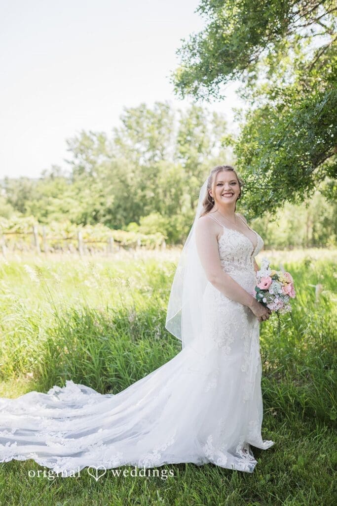 Cannon River Winery Wedding // Courtney & Ross -