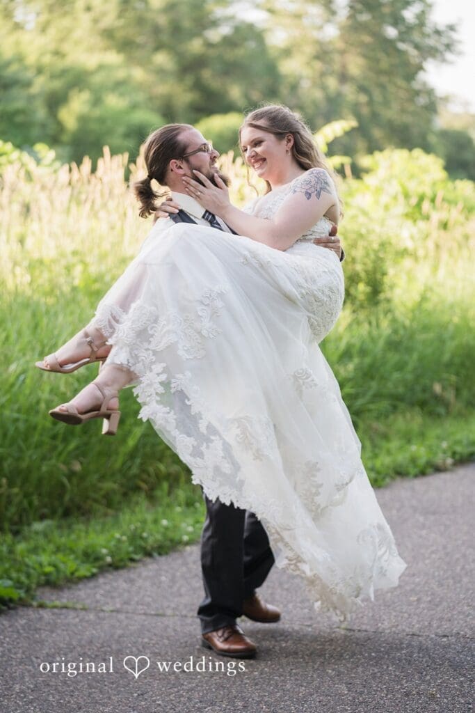 Cannon River Winery Wedding // Courtney & Ross -