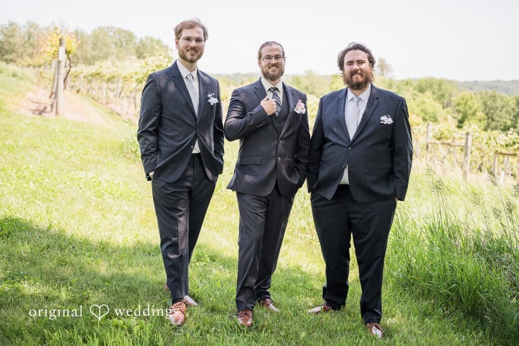 Cannon River Winery Wedding // Courtney & Ross -