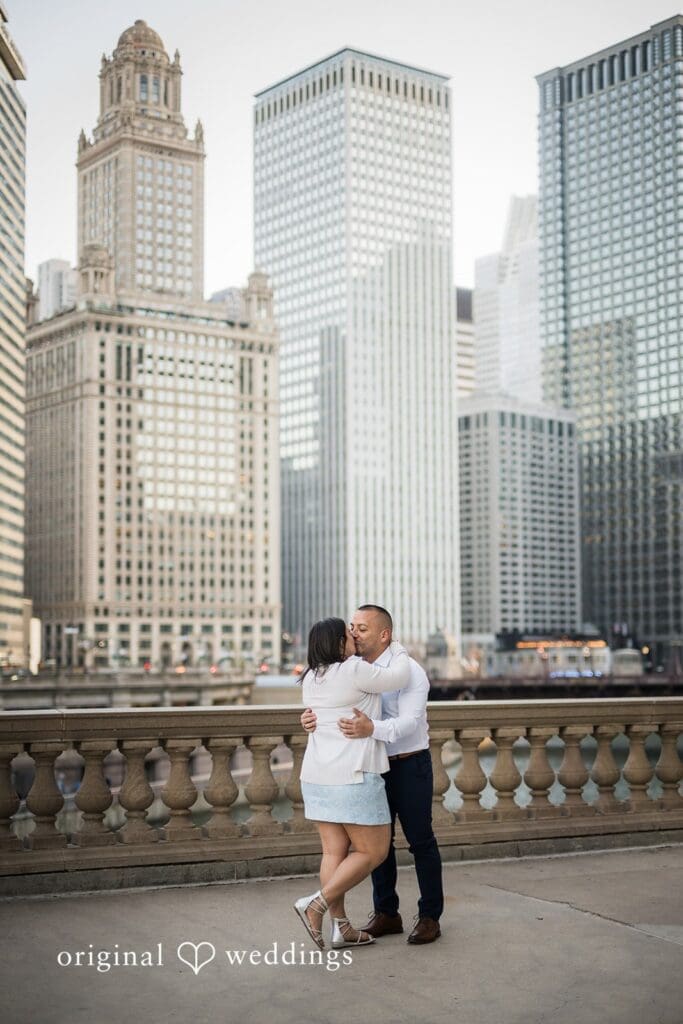 BEST Places for Engagement Photos in Chicago -