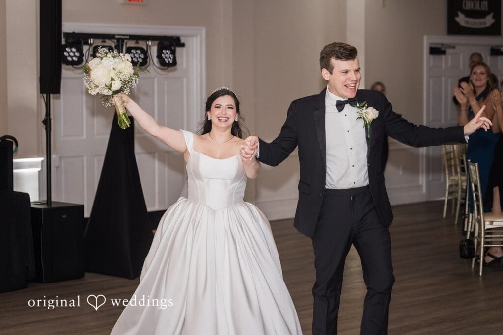 Downingtown Country Club Wedding // Carter & Dakota -