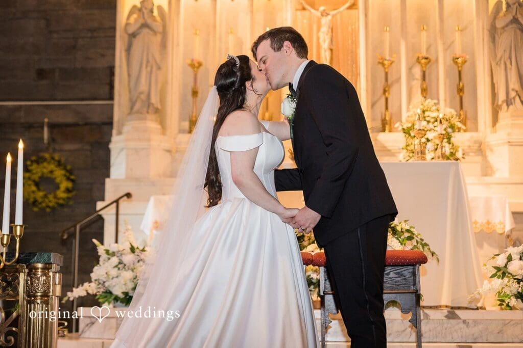 Downingtown Country Club Wedding // Carter & Dakota -