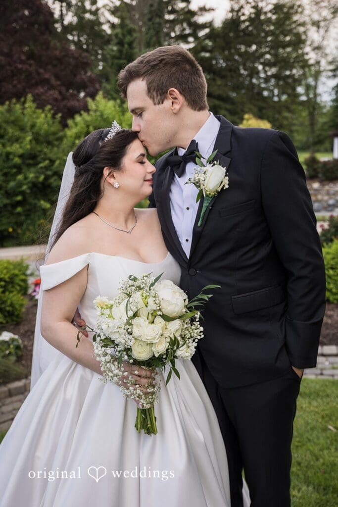 Downingtown Country Club Wedding // Carter & Dakota -