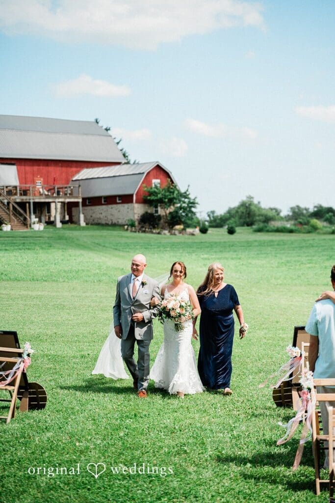Jennifer + David Elderberry Manor Wedding // Jennifer & David -