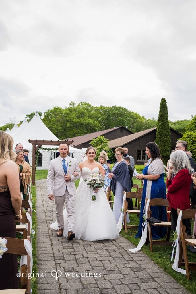 Fern Hill Barn Wedding // Isabelle & Ryan -