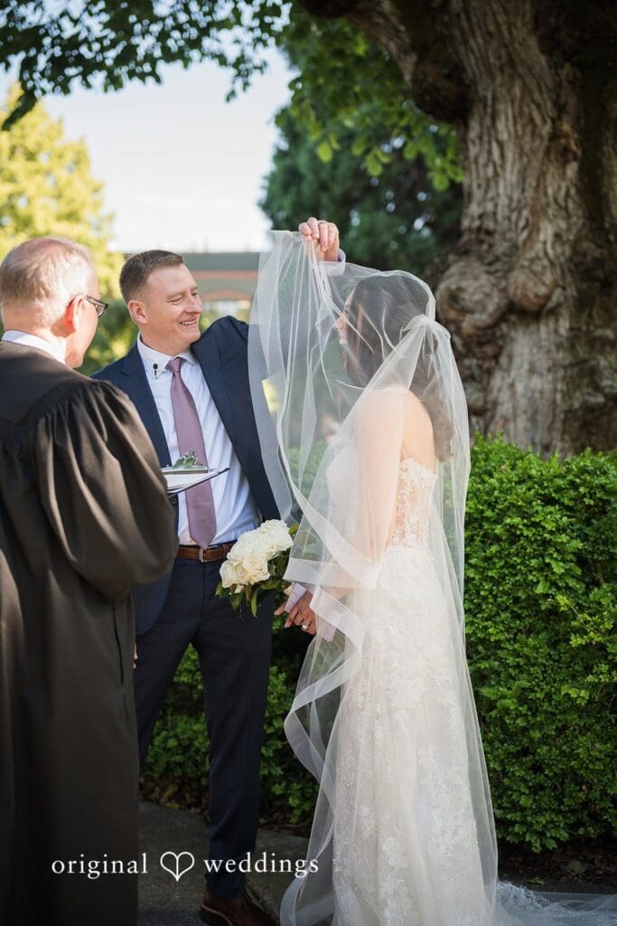 Hillsboro Court House Wedding // Erika & John -