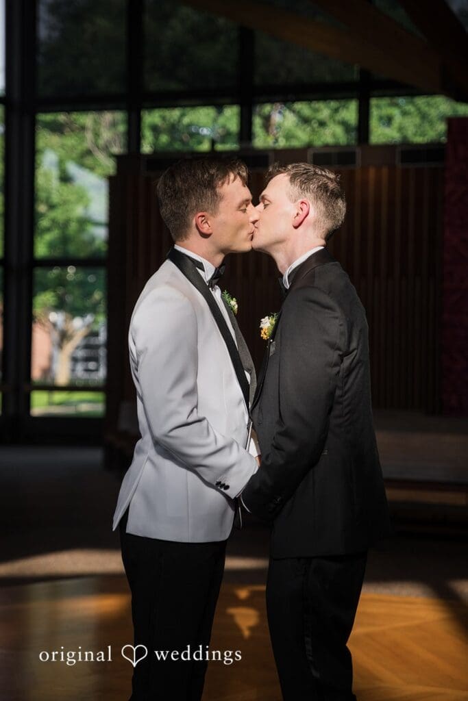 Austin + Noah Macalester College Wedding // Austin & Noah -