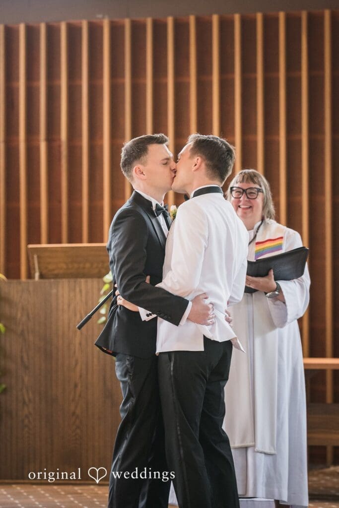 Austin + Noah Macalester College Wedding // Austin & Noah -