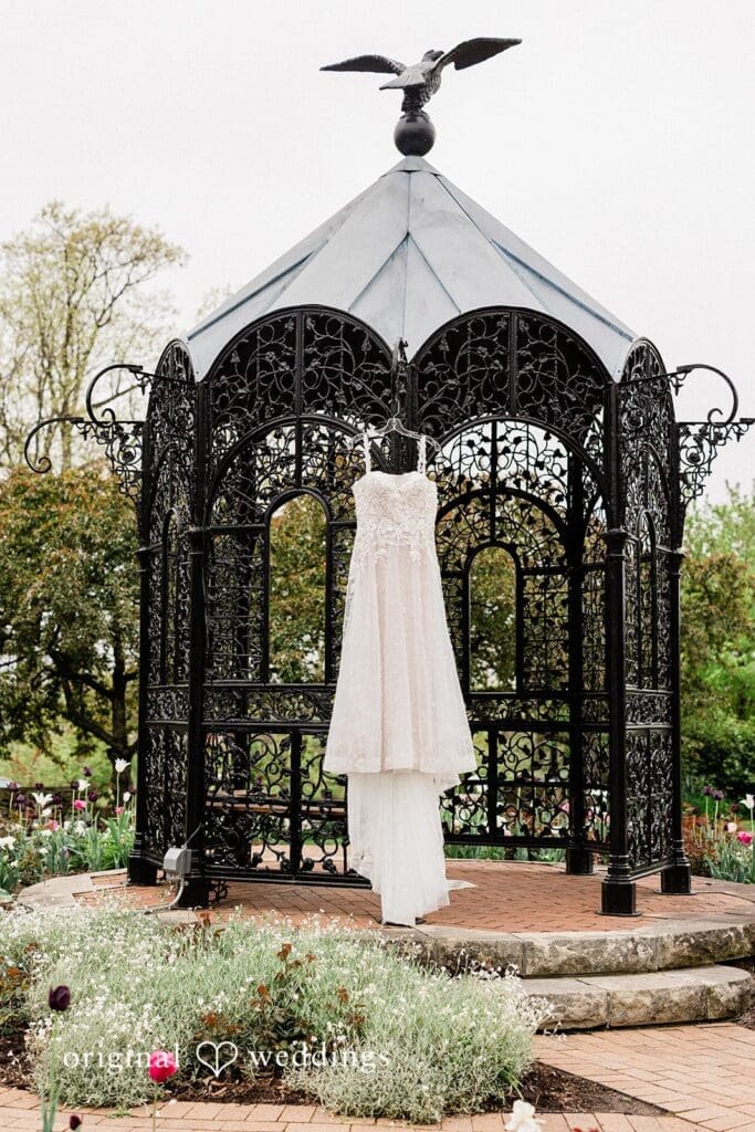 Ryan + Emily Minnetrista Wedding // Emily & Ryan -