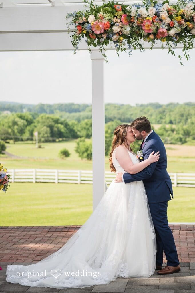 Megan + Zachary Raspberry Plain Manor Wedding // Megan & Zachary -
