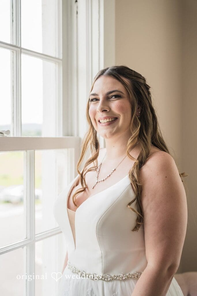 Megan + Zachary Raspberry Plain Manor Wedding // Megan & Zachary -