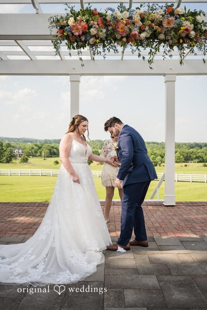 Megan + Zachary Raspberry Plain Manor Wedding // Megan & Zachary -