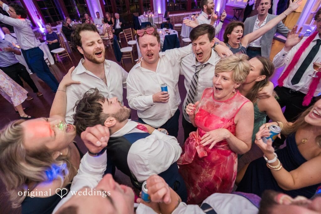 Megan + Zachary Raspberry Plain Manor Wedding // Megan & Zachary -