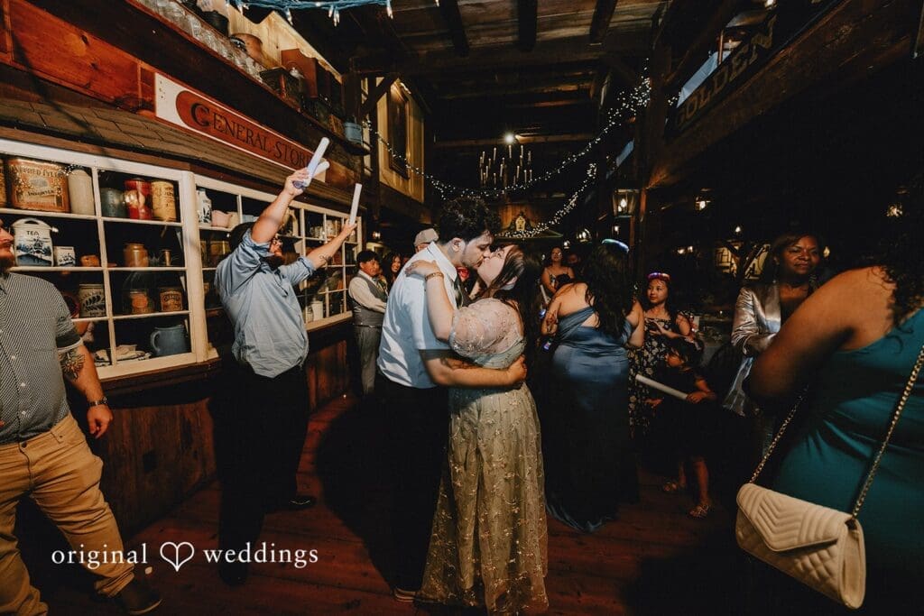Lucas + Cheylianne Salem Cross Inn Wedding // Cheylianne & Lucas -