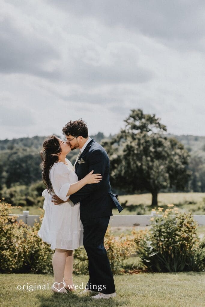 Lucas + Cheylianne Salem Cross Inn Wedding // Cheylianne & Lucas -