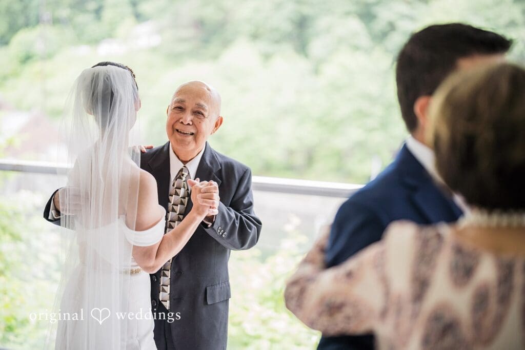 Salish Lodge and Spa Wedding // Leah & John -