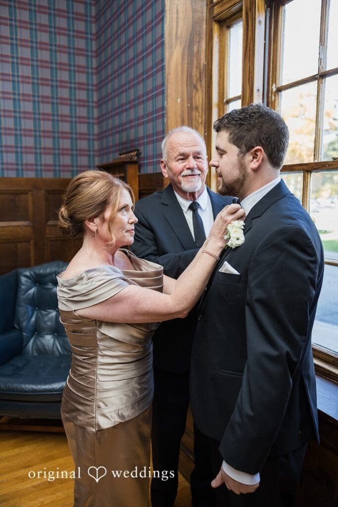 Tupper Manor Wedding // Mikayla & Travis -