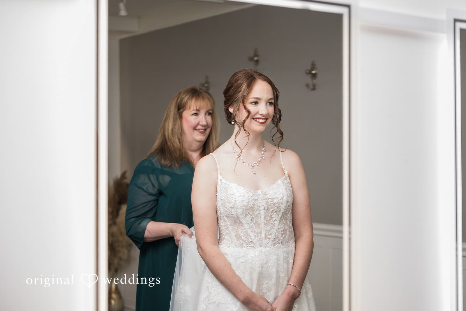 Valley of the Eagles Wedding // Kailey & Riley -