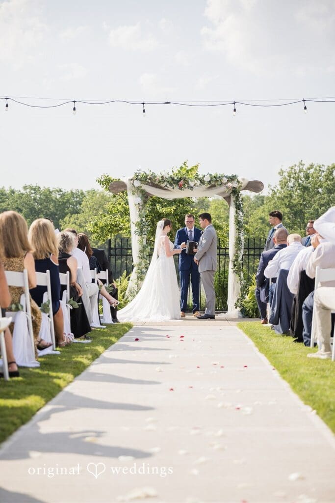 Kailey + Riley Valley of the Eagles Wedding // Kailey & Riley -