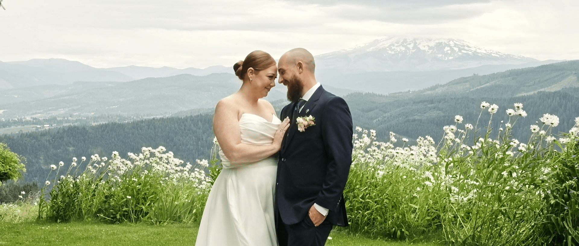 Gorge Crest Vineyards Wedding Video // Alyssa & Cameron -