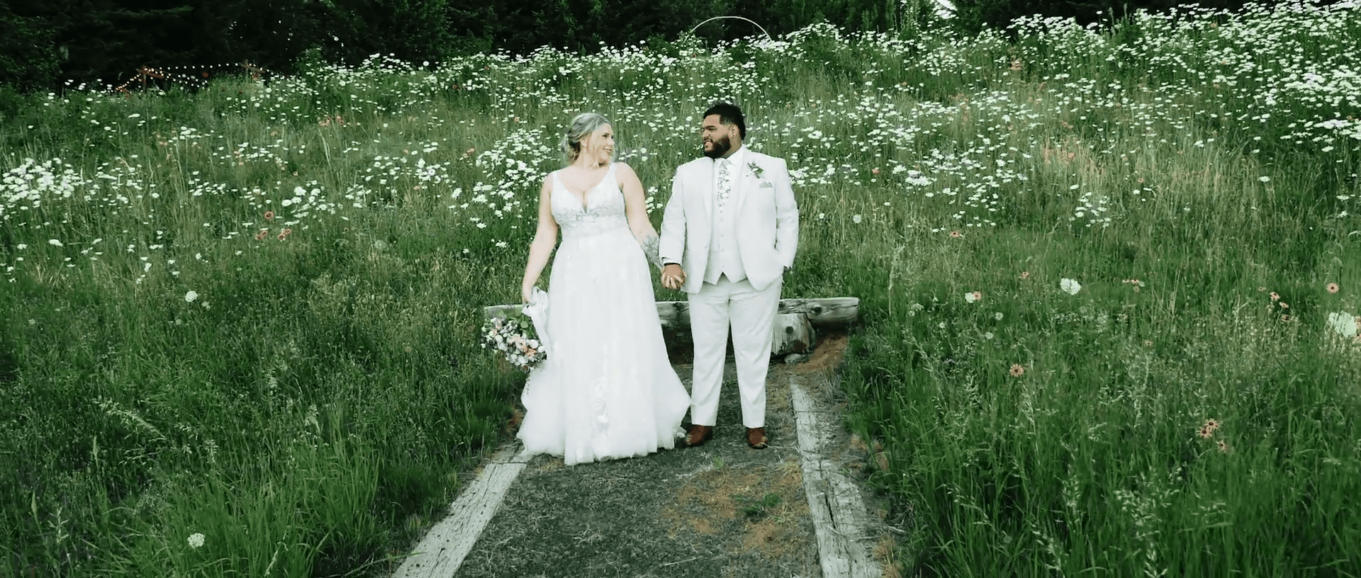 Gorge Crest Vineyards Wedding Video // Daphne & Daniel -