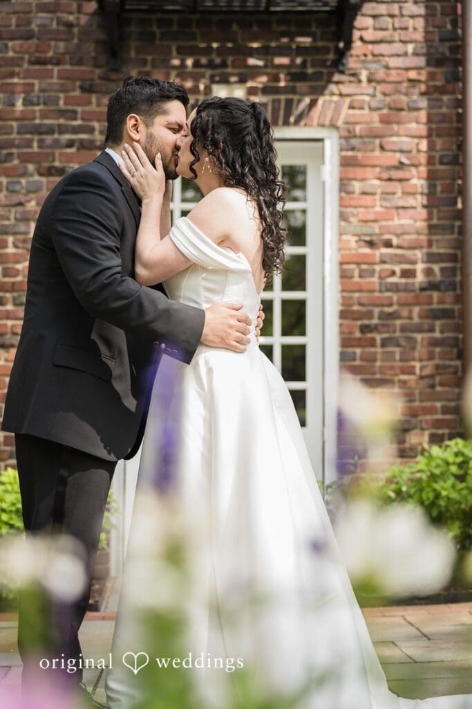 Julia + Thiago Women's Club Glen Ridge Wedding // Julia & Thiago -