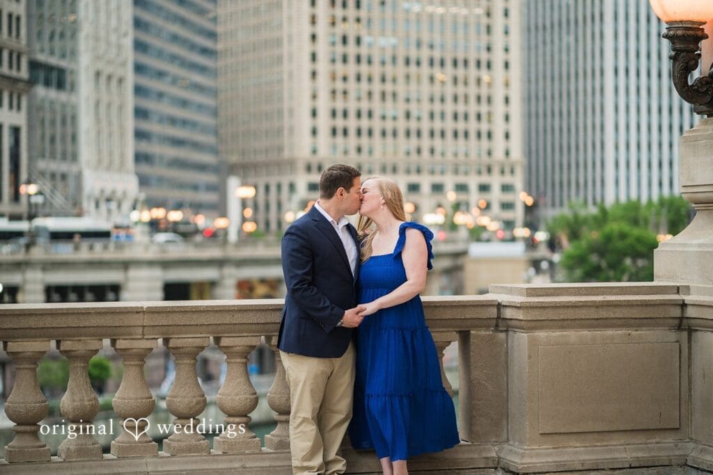 BEST Places for Engagement Photos in Chicago -