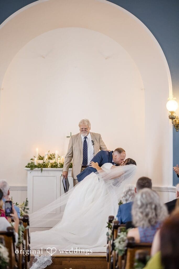 Hood Canal Vista Pavilion Wedding // Maria Clara & Michael -