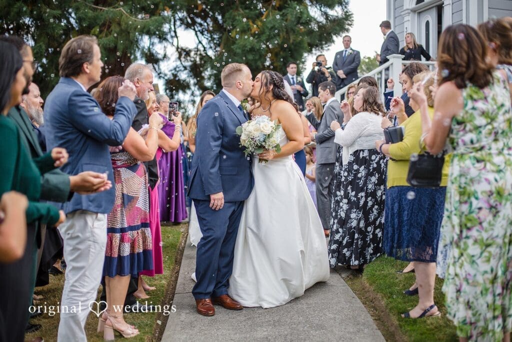 Hood Canal Vista Pavilion Wedding // Maria Clara & Michael -