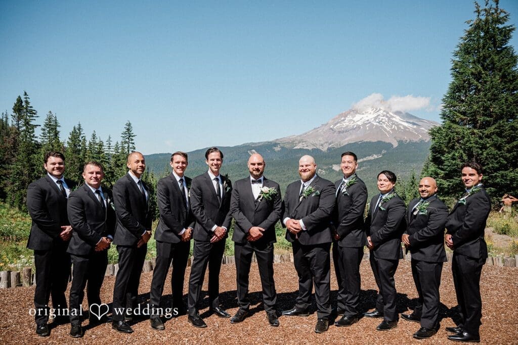Mt. Hood Skibowl Wedding // Victoria & Tyler -