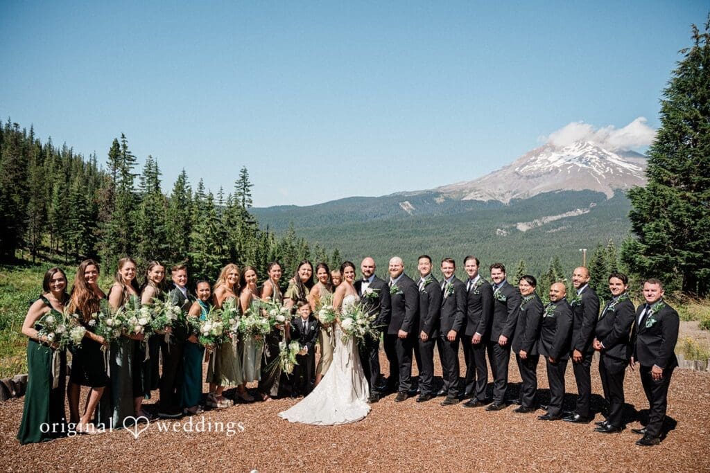 Mt. Hood Skibowl Wedding // Victoria & Tyler -