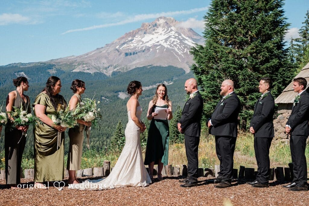 Mt. Hood Skibowl Wedding // Victoria & Tyler -