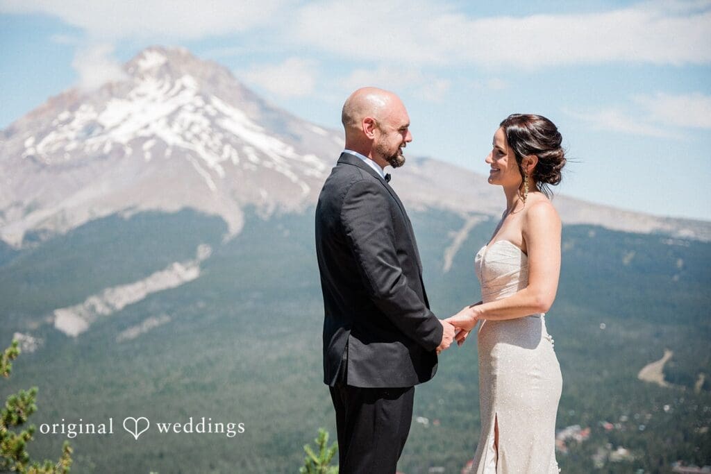 Mt. Hood Skibowl Wedding // Victoria & Tyler -