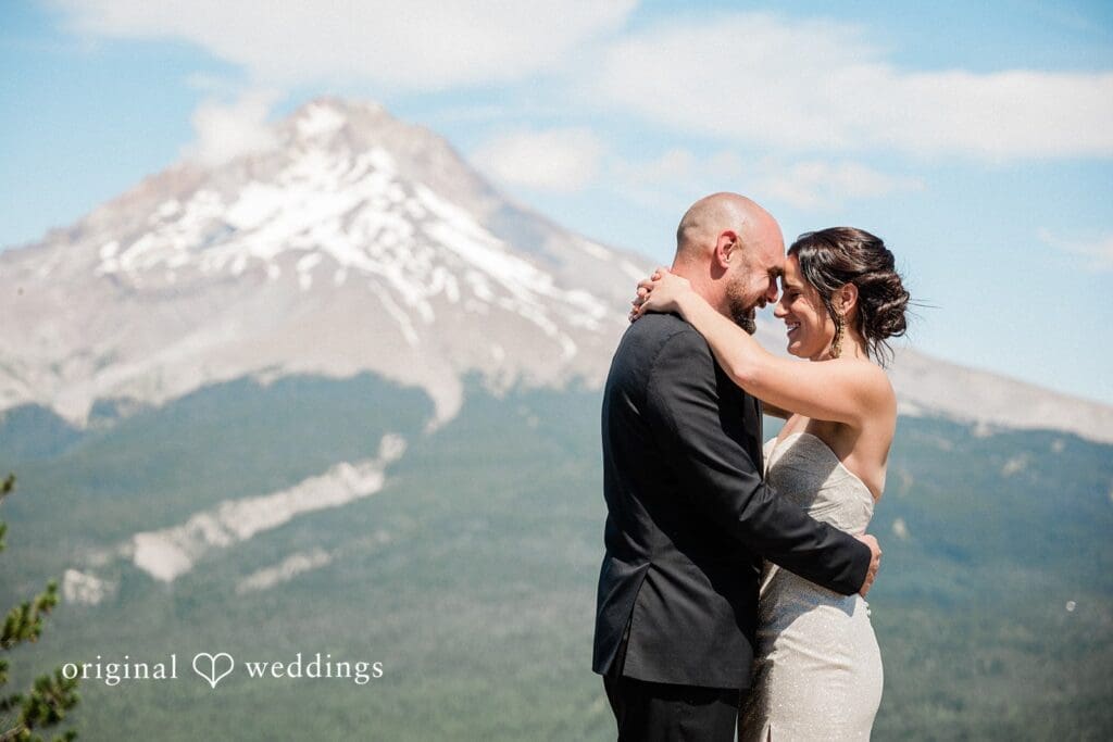 Mt. Hood Skibowl Wedding // Victoria & Tyler -