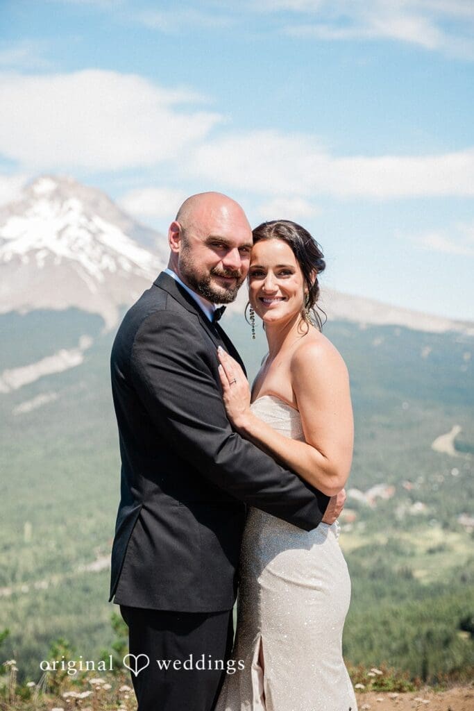 Mt. Hood Skibowl Wedding // Victoria & Tyler -