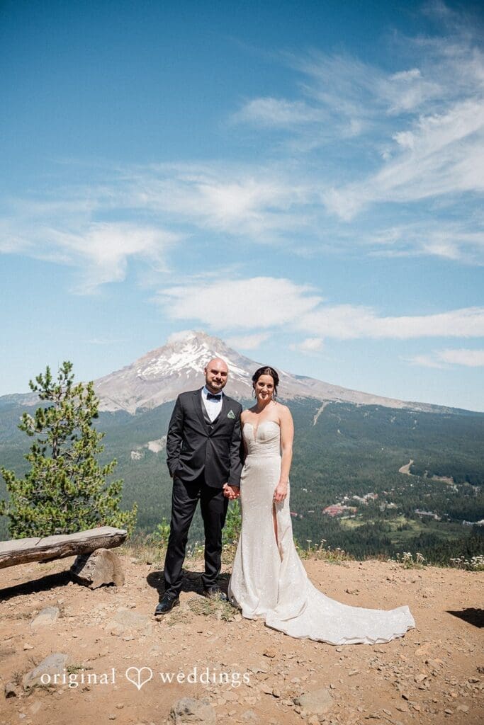 Mt. Hood Skibowl Wedding // Victoria & Tyler -